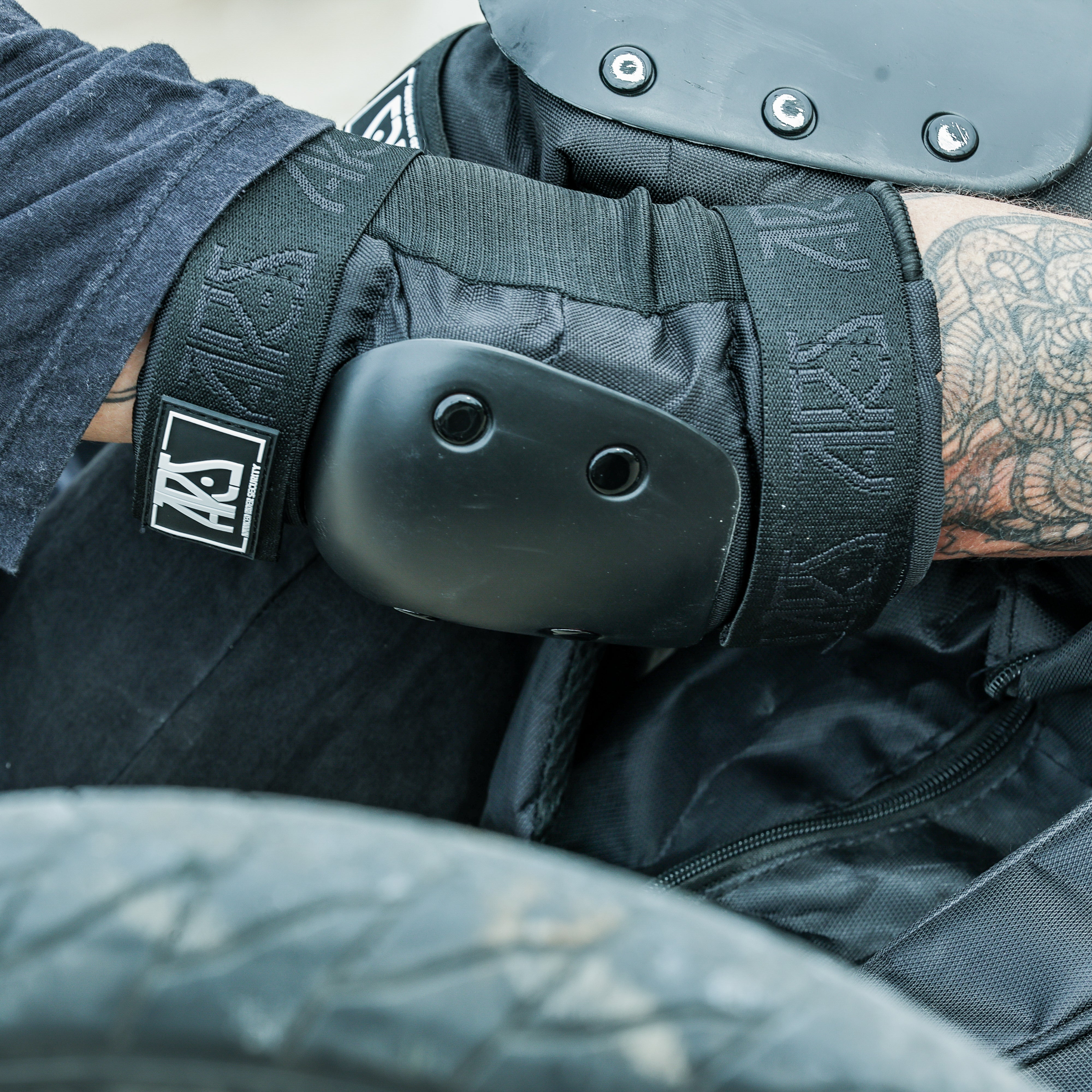 Nascido para Proteger, Criado para Impressionar: Conheça a ARS - Advanced Rider Security